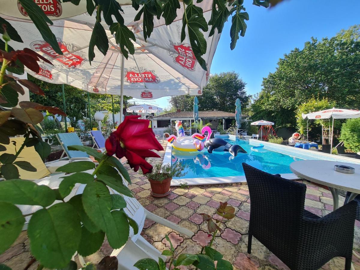 Hotel Rai Obrochishte Esterno foto